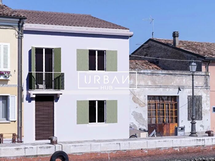 Casa con 6 locali in vendita in Cesenatico