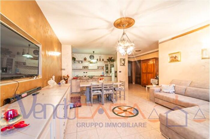 Appartamento trilocale in vendita in Via Pertusia Lomellini, Carmagnola