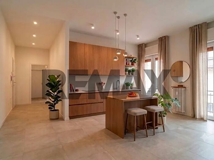 Appartamento trilocale in vendita in Via Giuseppe Micheli, Parma