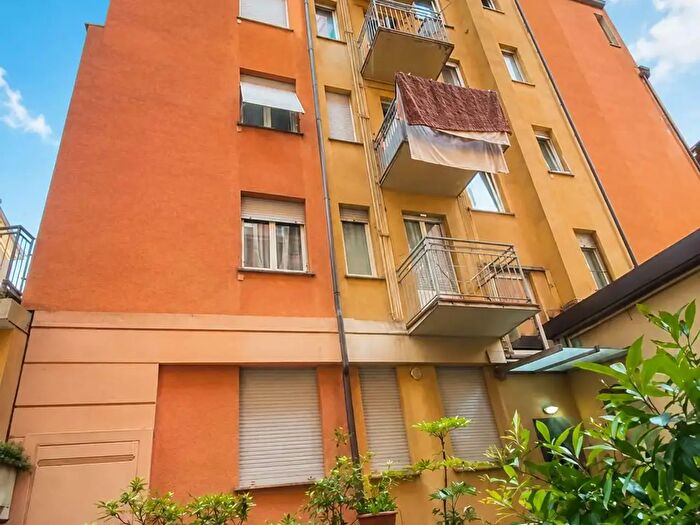 Appartamento trilocale in vendita in Via Leoni, Como