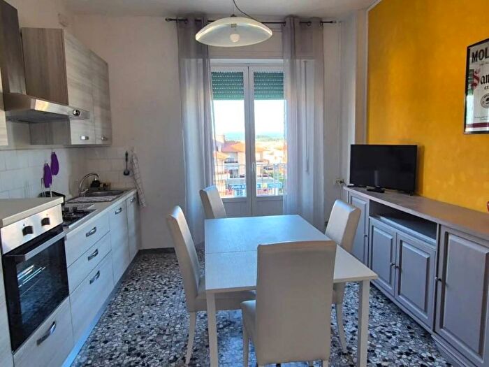 Appartamento quadrilocale in affitto in Venturina, Campiglia Marittima