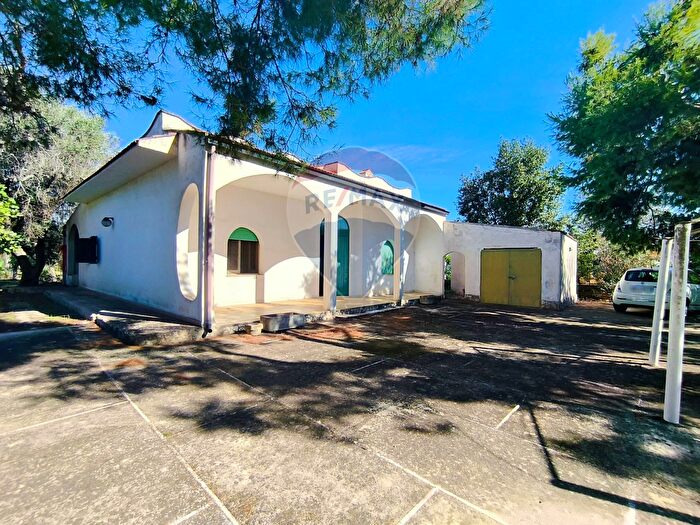 Casa quadrilocale in vendita in Contrada Cantagallo Snc, Francavilla Fontana