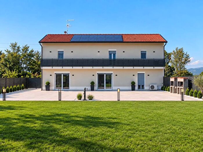 Casa quadrilocale in vendita in Via Ca' Monte, San Martino Buon Albergo