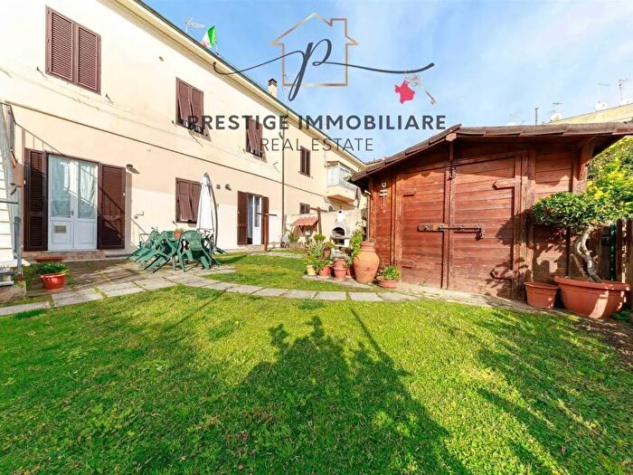 Appartamento trilocale in vendita in Livorno