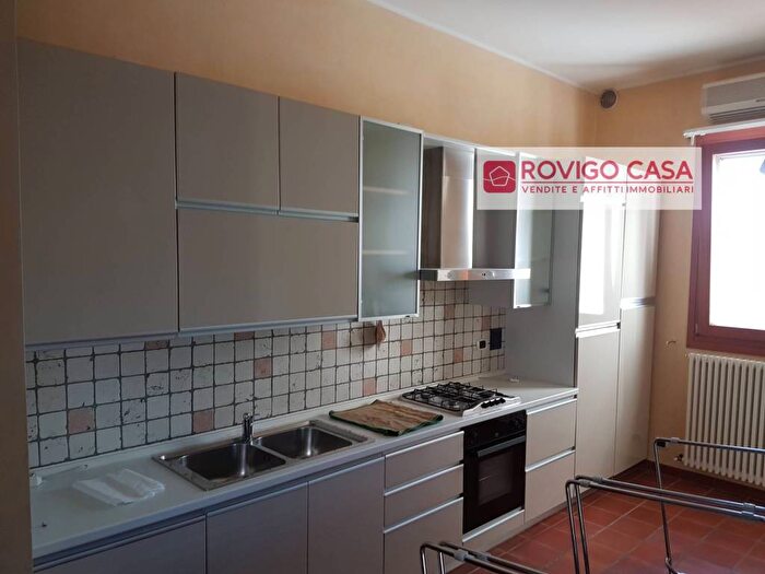 Appartamento bilocale in affitto in via umberto I°, Centro, Villadose