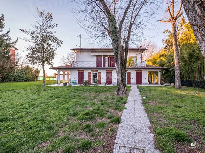 Casa quadrilocale in vendita in Via Porretto, Castelfranco Emilia