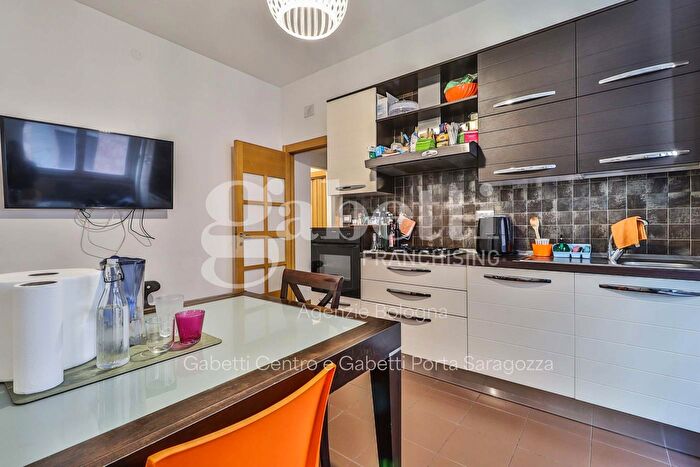 Appartamento quadrilocale in vendita in Via Marconi, Bologna