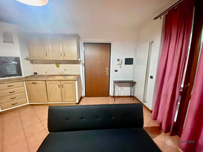 Appartamento bilocale in affitto in Via dellArtigianato, SantAgata Martesana, Cassina de Pecchi