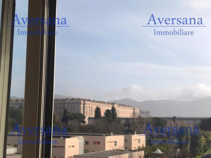 Appartamento trilocale in affitto in Via Carlo Santagata, Reggia di Caserta, Caserta