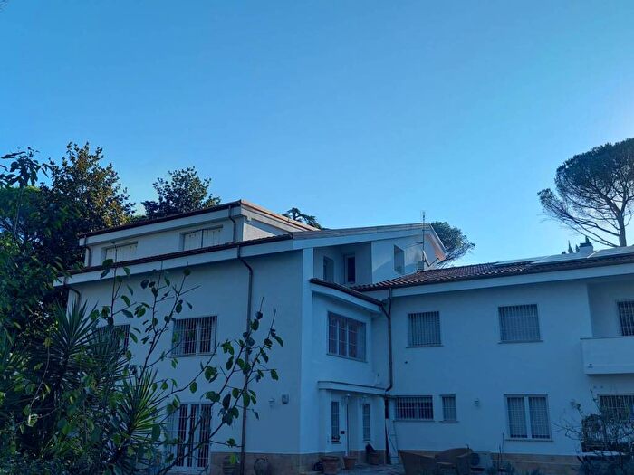 Casa con 6 locali in affitto in Via del Monte di Casa, Settebagni, Roma