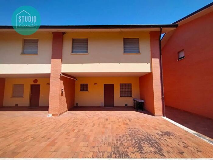 Casa con 5 locali in vendita in Via Gramsci, Collazzone
