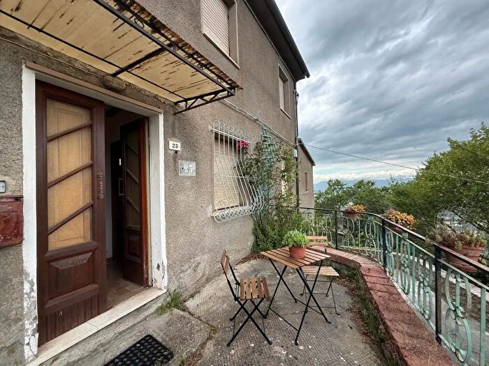 Appartamento quadrilocale in vendita in Montecatini Val Di Cecina
