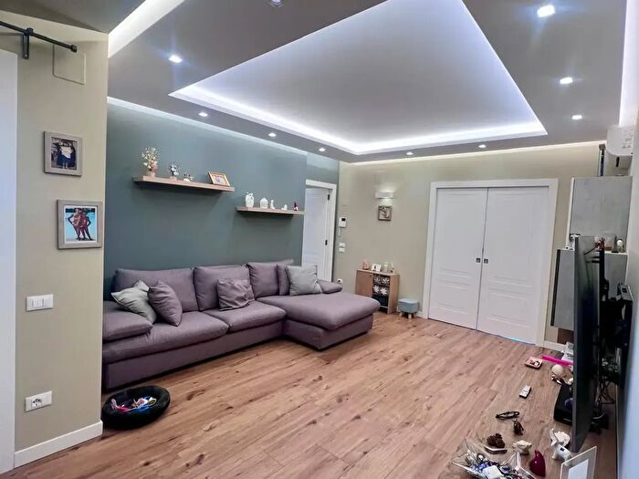 Appartamento quadrilocale in vendita in Via Messina, Pontecagnano Faiano