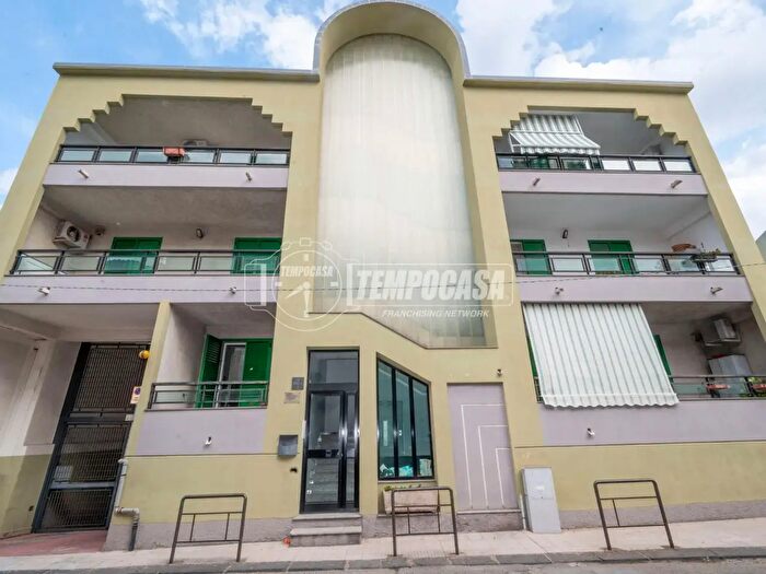 Appartamento trilocale in vendita in Località Pistunina, Messina