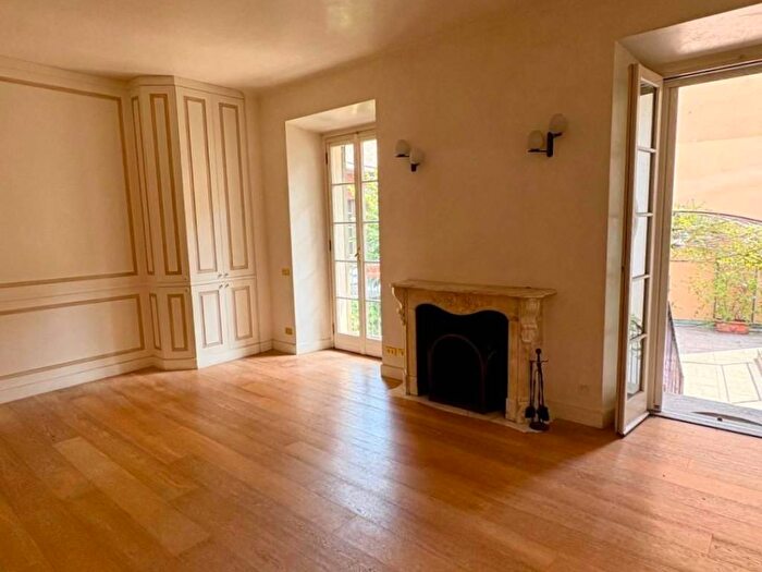 Appartamento con 6 locali in affitto in Via della Signora, Borgogna Largo Augusto, Milano