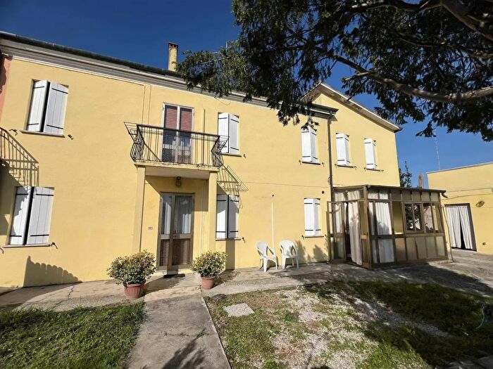 Casa con 6 locali in vendita in Anguillara Veneta