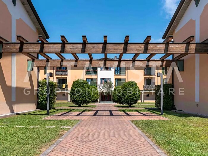 Appartamento bilocale in vendita in Via San Zeno, Mazzano