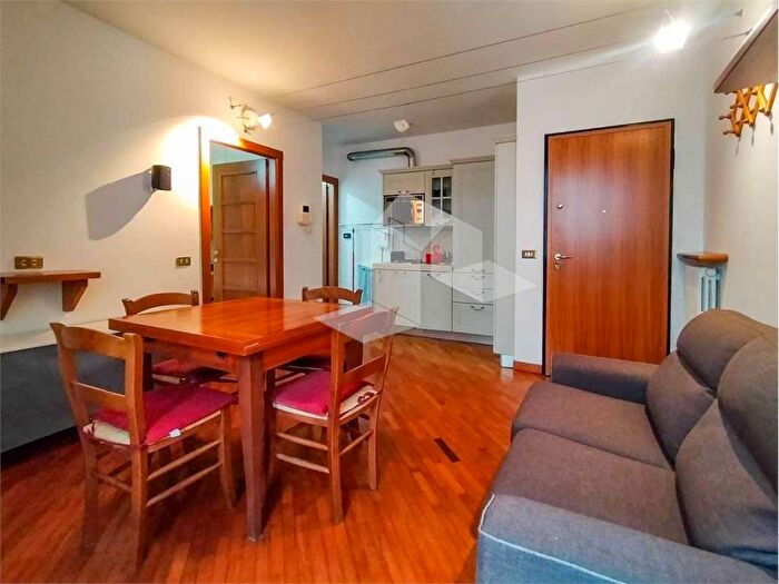 Appartamento bilocale in affitto in Centro Storico, Reggio Emilia