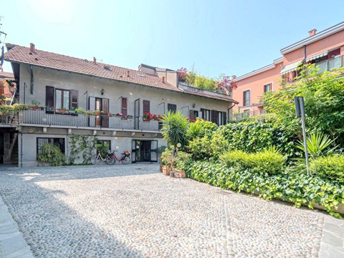 Appartamento trilocale in affitto in Corso Lodi, Lodi Brenta, Milano