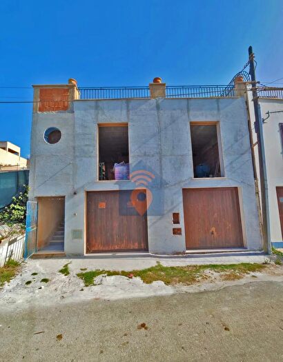 Appartamento con 5 locali in vendita in Via Ugolino Vivaldi Castelvetrano, Castelvetrano