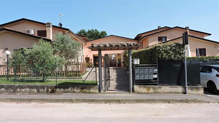 Appartamento con 5 locali in vendita in Strada delle Tavernacce Tavernacce Perugia Pg Italia, Perugia