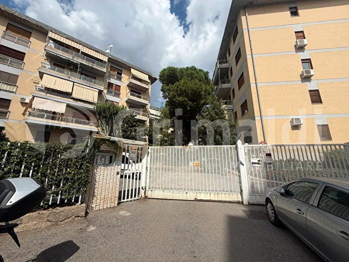 Appartamento trilocale in vendita in Via del Fante, Messina