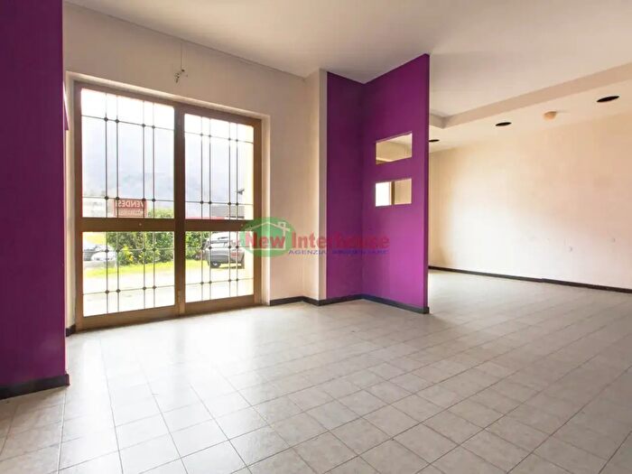 Appartamento con 10 locali in vendita in Via Roma, Meduno