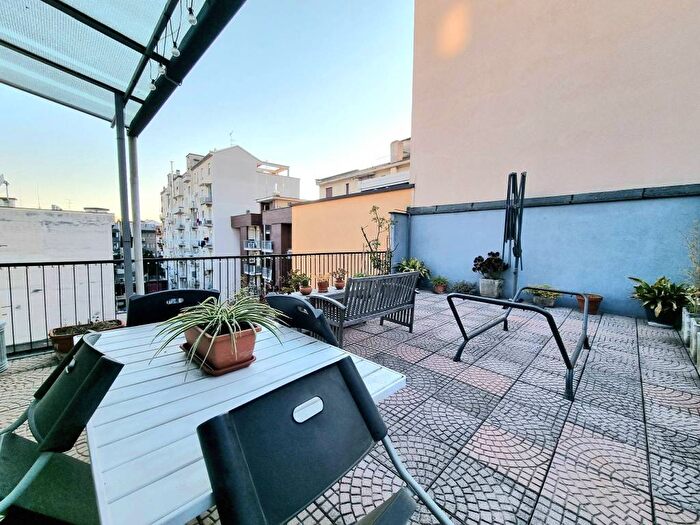 Appartamento trilocale in affitto in Via Lodovico Muratori, Porta Romana Medaglie dOro, Milano