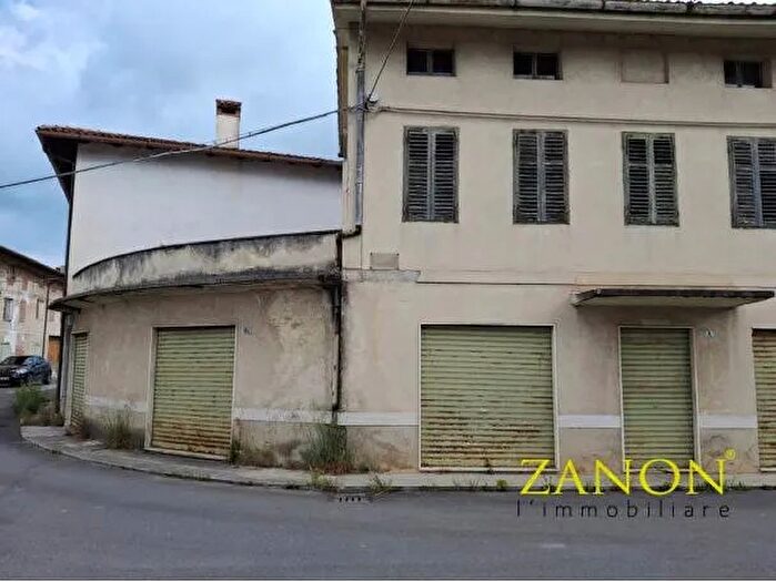Casa con 11 locali in vendita in Via Tasso, Gorizia