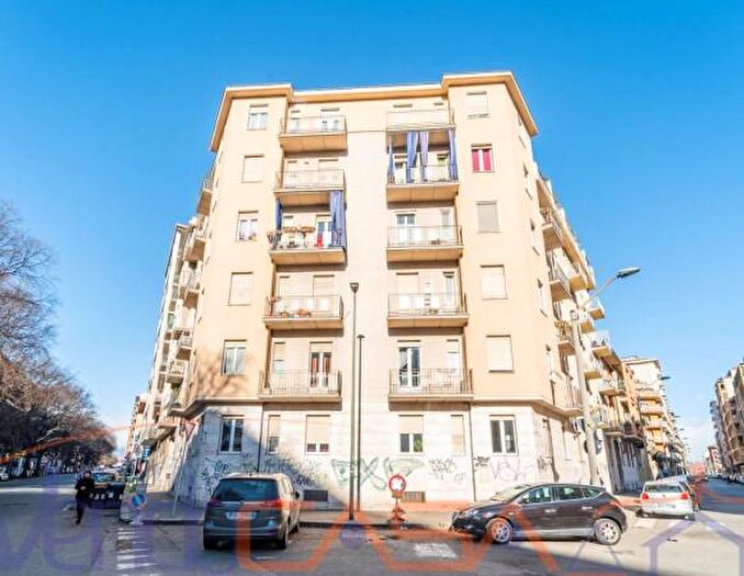 Appartamento bilocale in vendita in Corso Sebastopoli, Torino