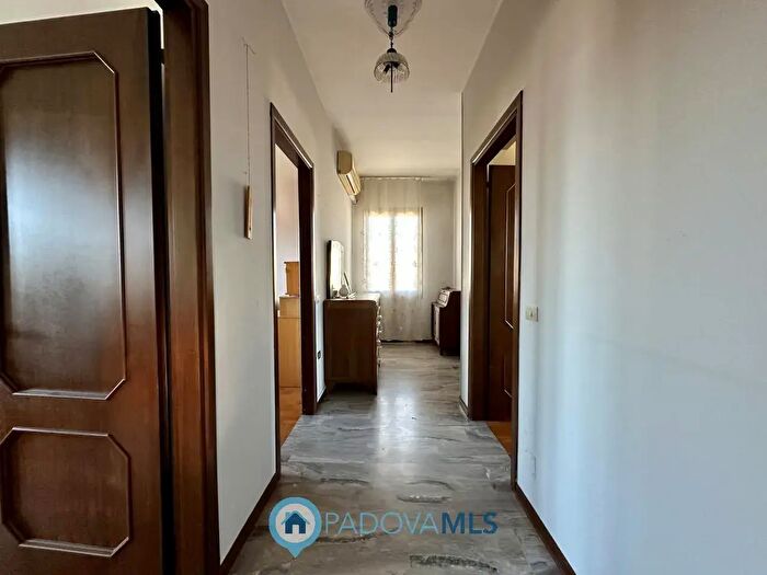 Casa con 7 locali in vendita in Via Risorgimento, Bovolenta