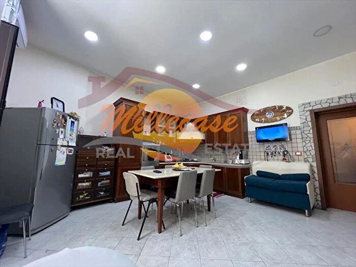 Appartamento trilocale in vendita in Via Pasubio, Siracusa