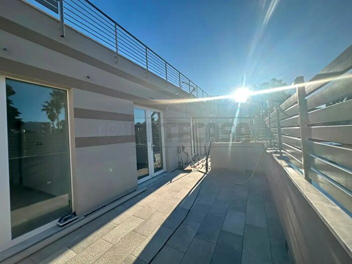 Appartamento trilocale in vendita in Via Madre Rubatto, Loano