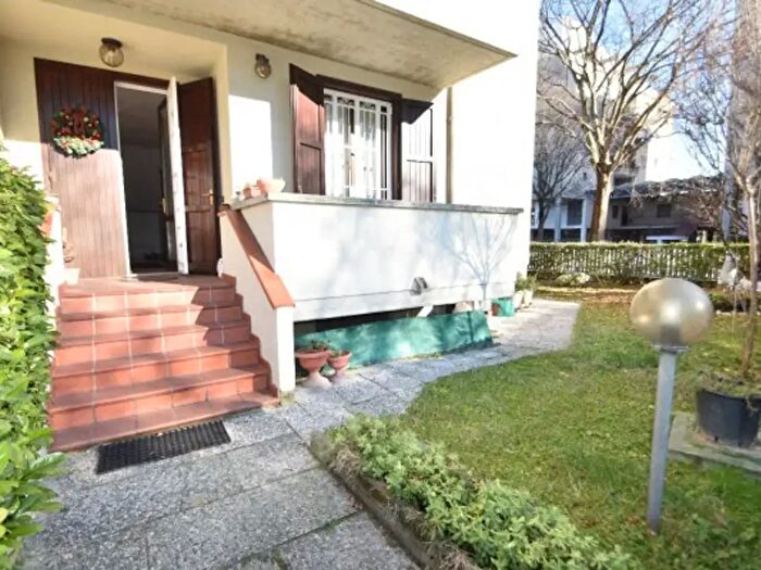 Casa con 6 locali in vendita in Via Pier Giacinto Terrachini, Reggio Emilia