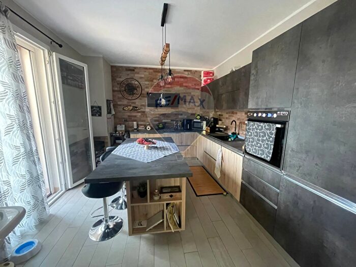 Appartamento con 5 locali in vendita in Via Altofonte, Monreale