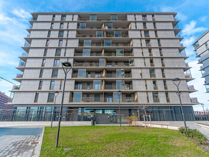 Appartamento trilocale in affitto in Via Pier Paolo Pasolini, Uptown Mind Cascina Merlata, Milano