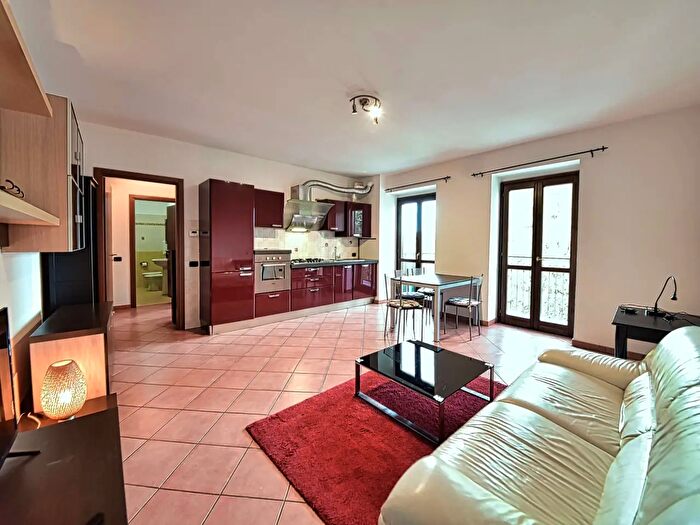 Appartamento bilocale in vendita in Via Cascina Restelli, Limido Comasco