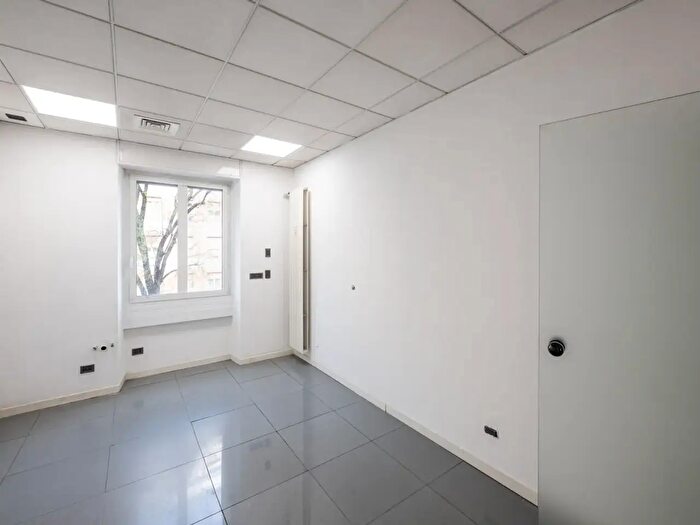 Appartamento trilocale in vendita in Via Giovanni Pacini, Milano