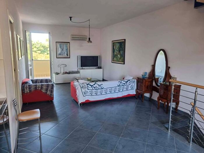 Appartamento con 5 locali in affitto in Via Venezuela, Lido di Camaiore, Camaiore