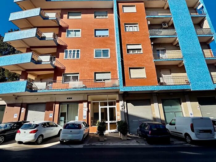 Appartamento con 5 locali in vendita in Via Santa Maria di Gesù, Caltagirone