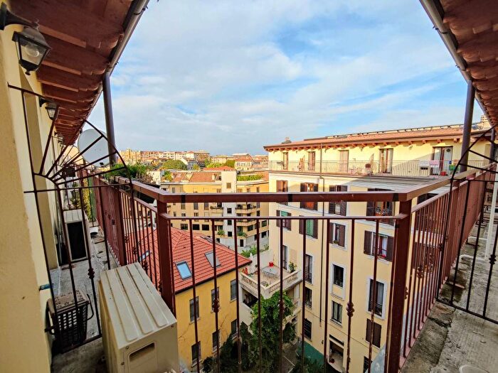 Appartamento bilocale in affitto in Via Alserio, Farini, Milano