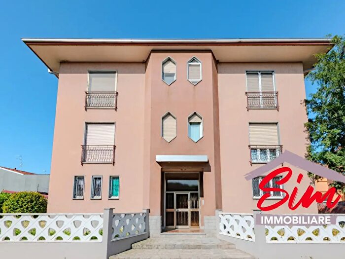 Appartamento bilocale in vendita in Via Arona Caltignaga, Caltignaga