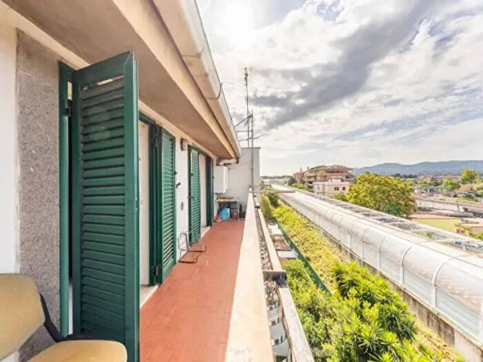 Appartamento trilocale in vendita in Via Carlo Palombi, Roma