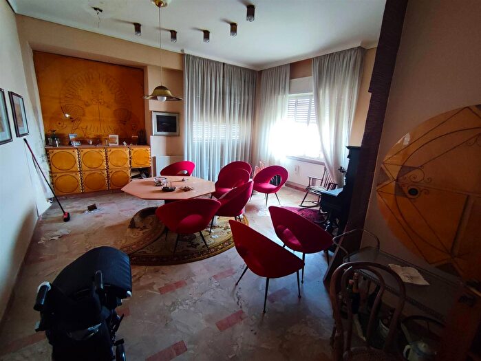 Appartamento con 5 locali in vendita in Via San Giuliano, Ragusa