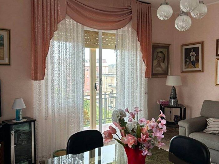 Appartamento quadrilocale in affitto in Viale Tommaso Campanella, Sant'Antonio De Filippis, Catanzaro