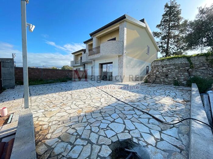 Casa con 5 locali in vendita in Sda Statale Jonica, Reggio Calabria