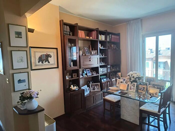 Appartamento con 6 locali in vendita in Via Vico, Perugia