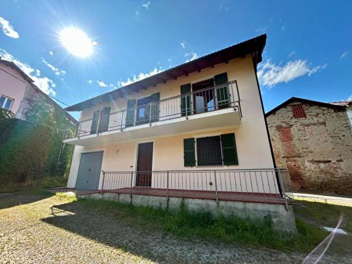 Casa con 5 locali in vendita in Piazza San Guido, Acqui Terme