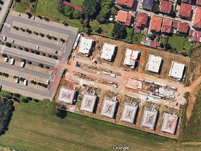 Casa con 6 locali in vendita in La Catona, Arezzo