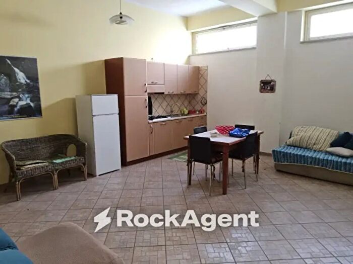 Appartamento bilocale in vendita in Lungomare delle Palme, Siderno
